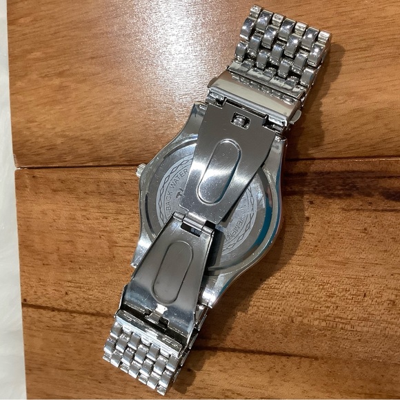 Men’s Roulette Wheel Wrist Watch By Paul Jardin - Picture 3 of 8